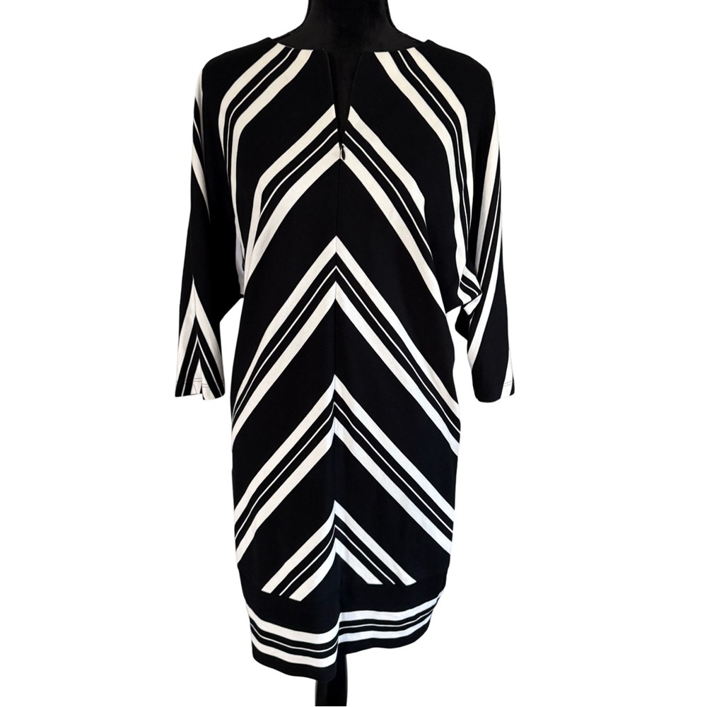 Trina Turk Black & Ivory Chevron Shift Dress | Size S